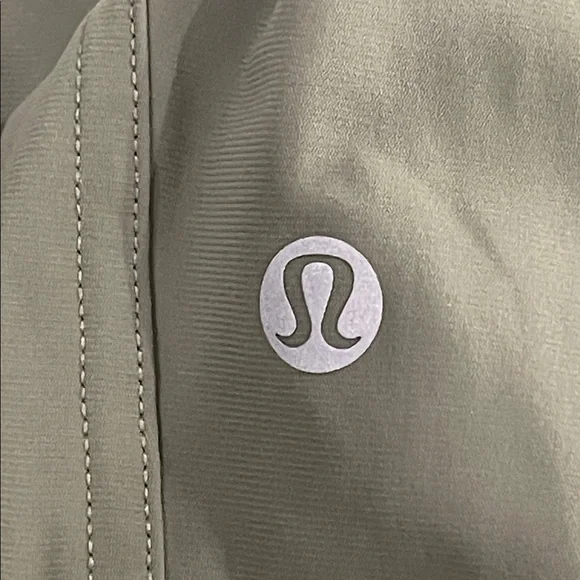 Lululemon Adapted State High-Rise Jogger Magnetic Closures Bay Leaf Size 6 - Picture 11 of 13